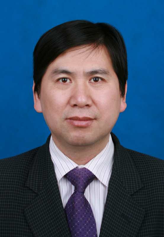 李盈龙