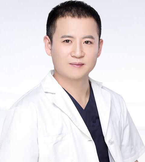 李勇