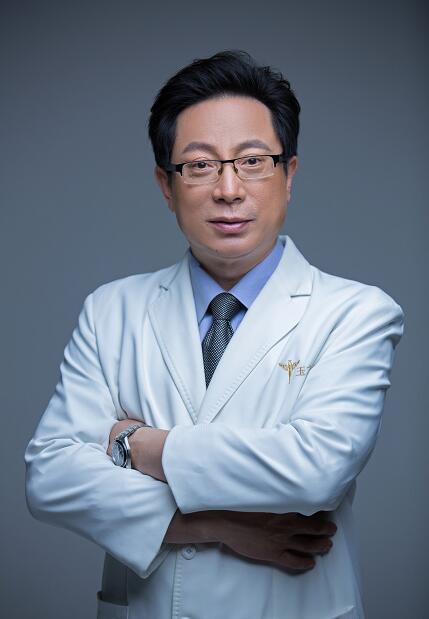 王明利