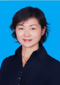 张昀