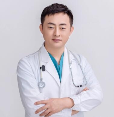 崔东
