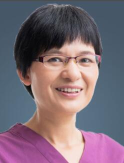 黄美华
