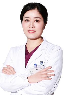 李霞