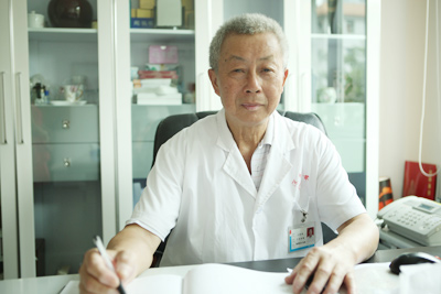 万阶辉
