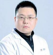 齐显龙