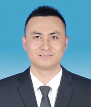 邹明