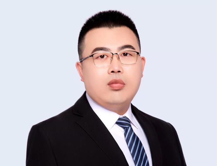 杨立群