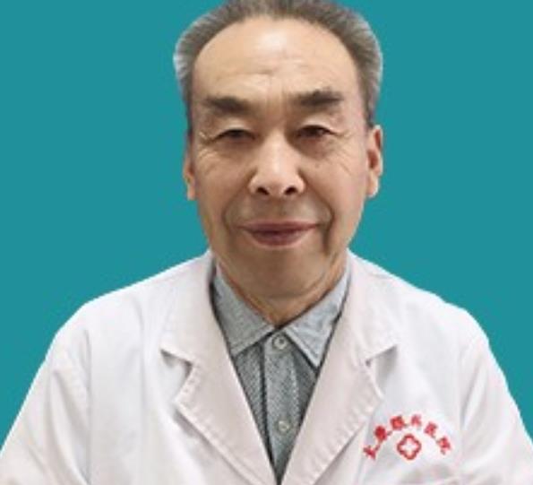 董超伦
