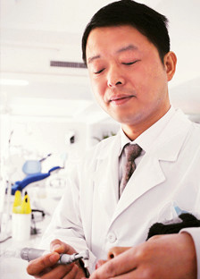 龚军华