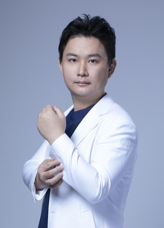 彭斌