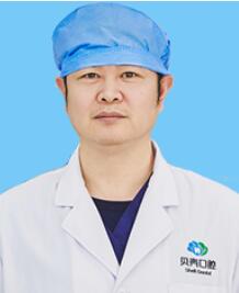 黄有龙