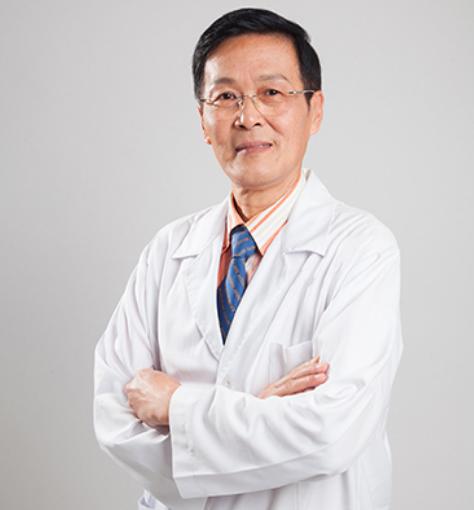 丁载雄