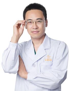 李强