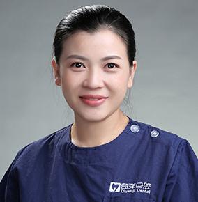 黄静