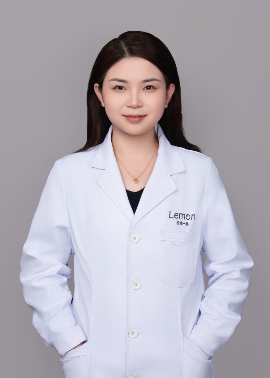 曾丽
