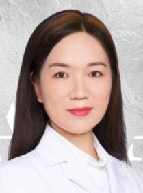 周菁