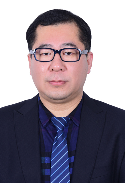 李亮