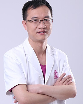 李强