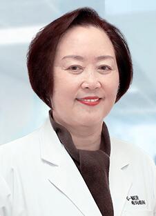 张伟英