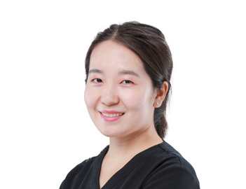 李芳