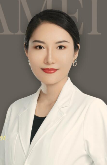 王丽霞