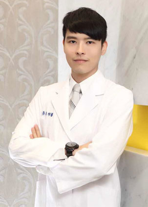 吴亮廷