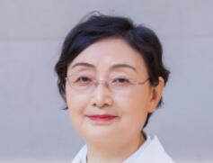 王佳秀