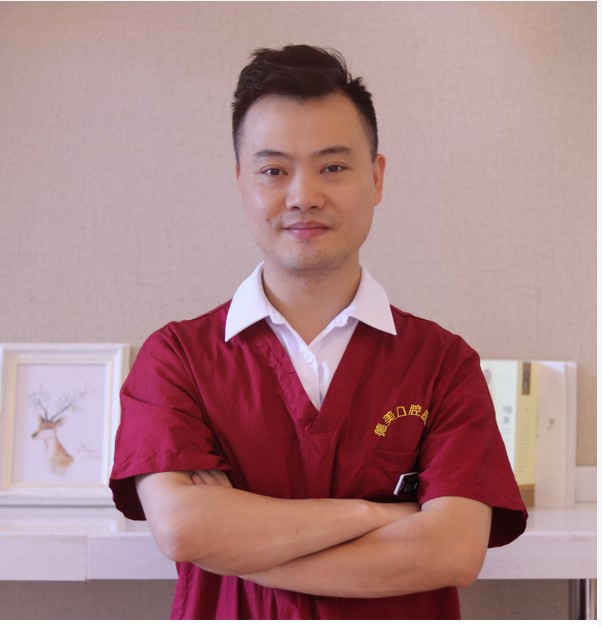 王飞