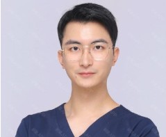 李炜毅