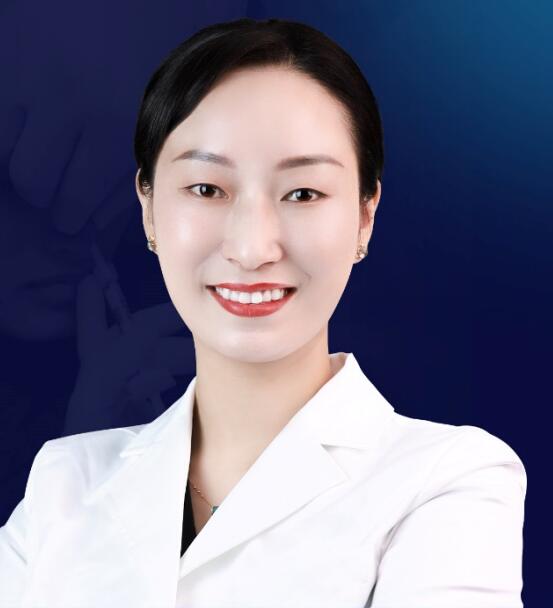 张晓英