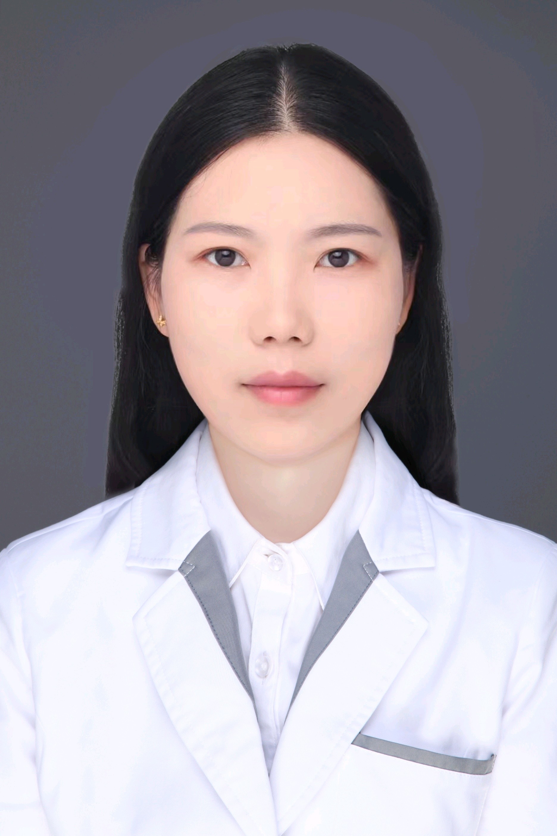 沈芳
