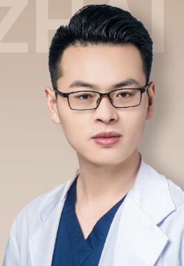 翟洪晨