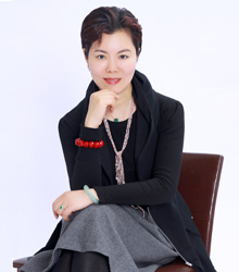 黄君曼