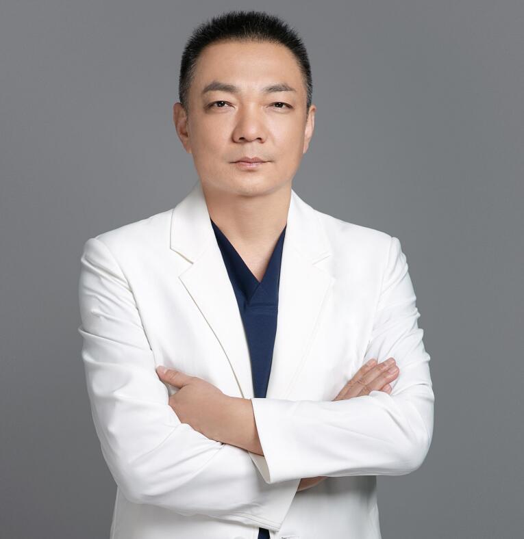 鲁清滨