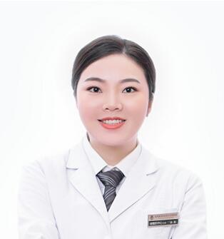 余英
