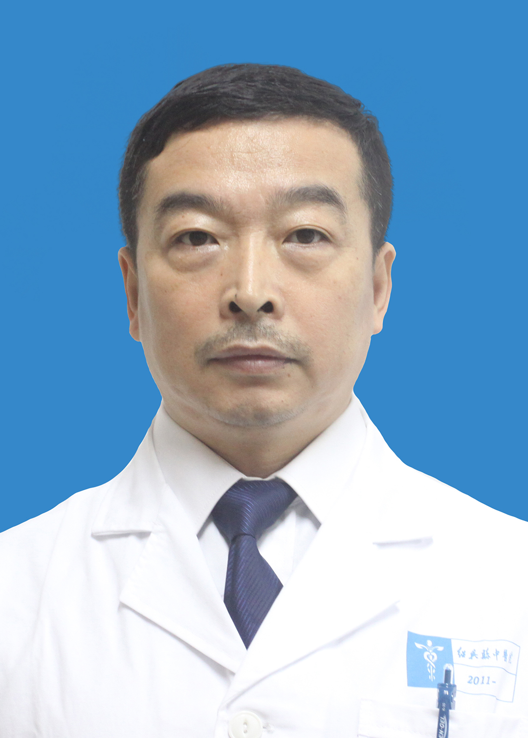 李伟