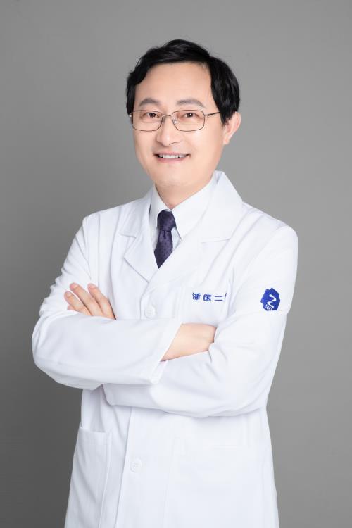 晋秀明